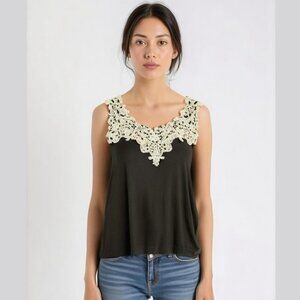 Vintage Black and Lace Forever 21 Tank Top Size Small